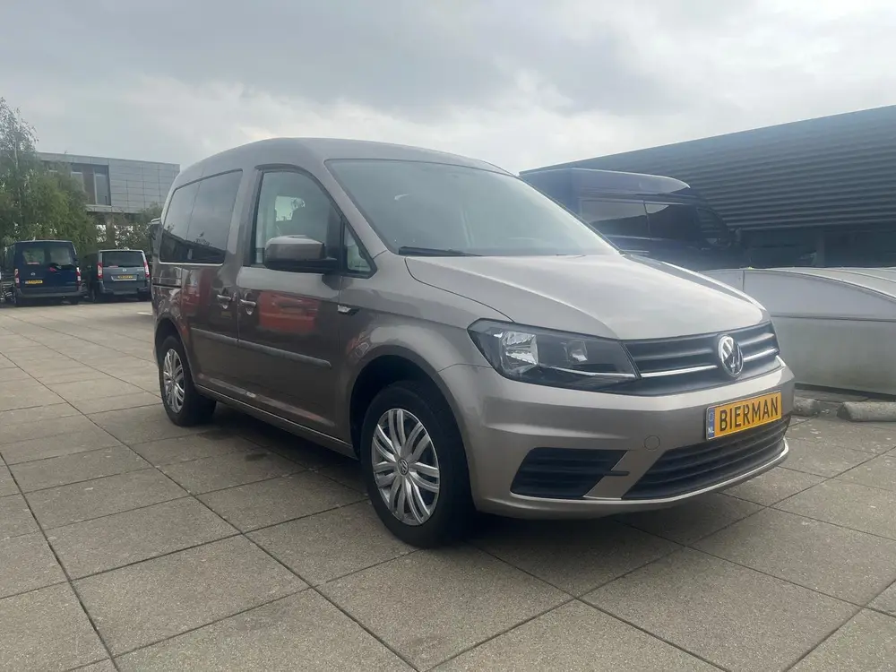 Volkswagen Caddy Rolstoelauto Automaat 3+1 of 5+0 uit 2019, foto 11