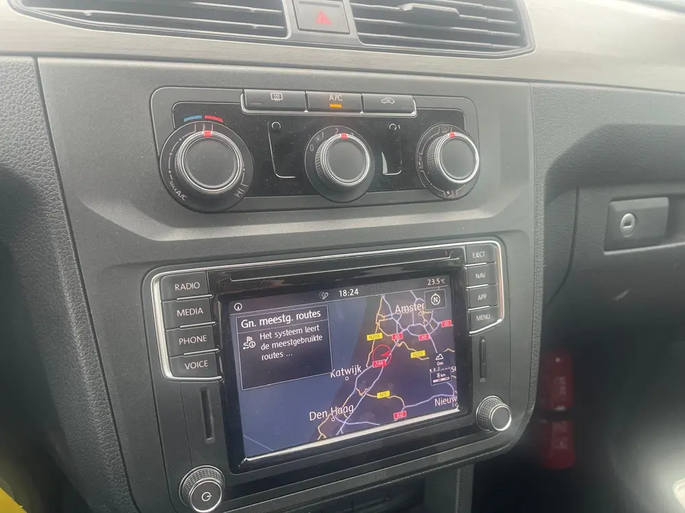 Volkswagen Caddy Rolstoelauto Automaat 3+1 of 5+0 uit 2019, foto 16