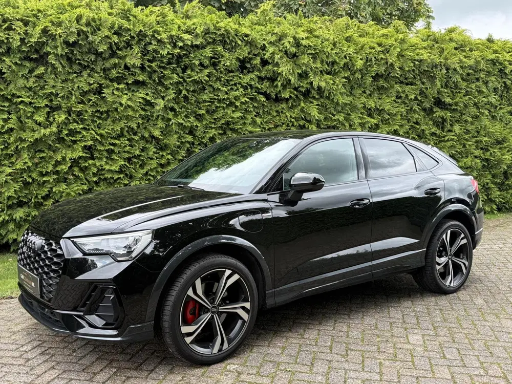 Audi Q3 uit 2022, foto 3