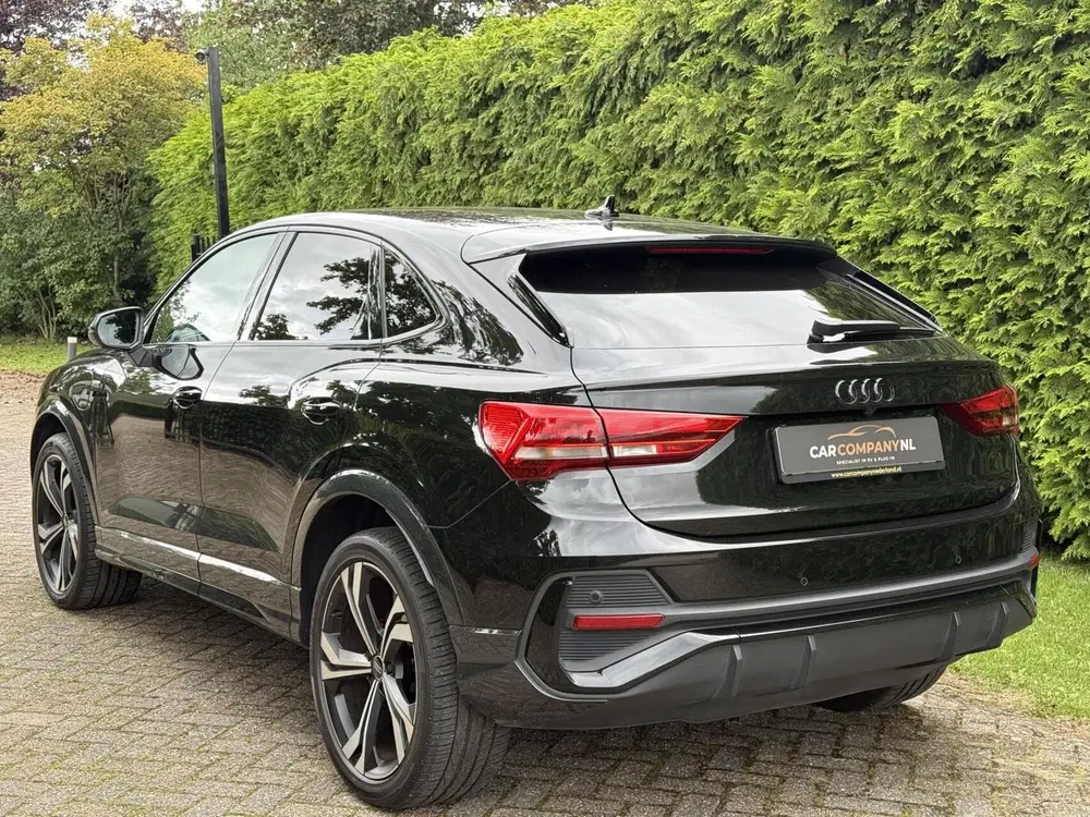 Audi Q3 uit 2022, foto 9