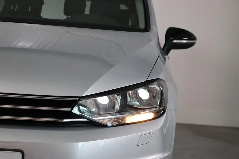 Volkswagen Touran 1.0 TSI Comfortline 7-Persoons Navigatie uit 2019, foto 11