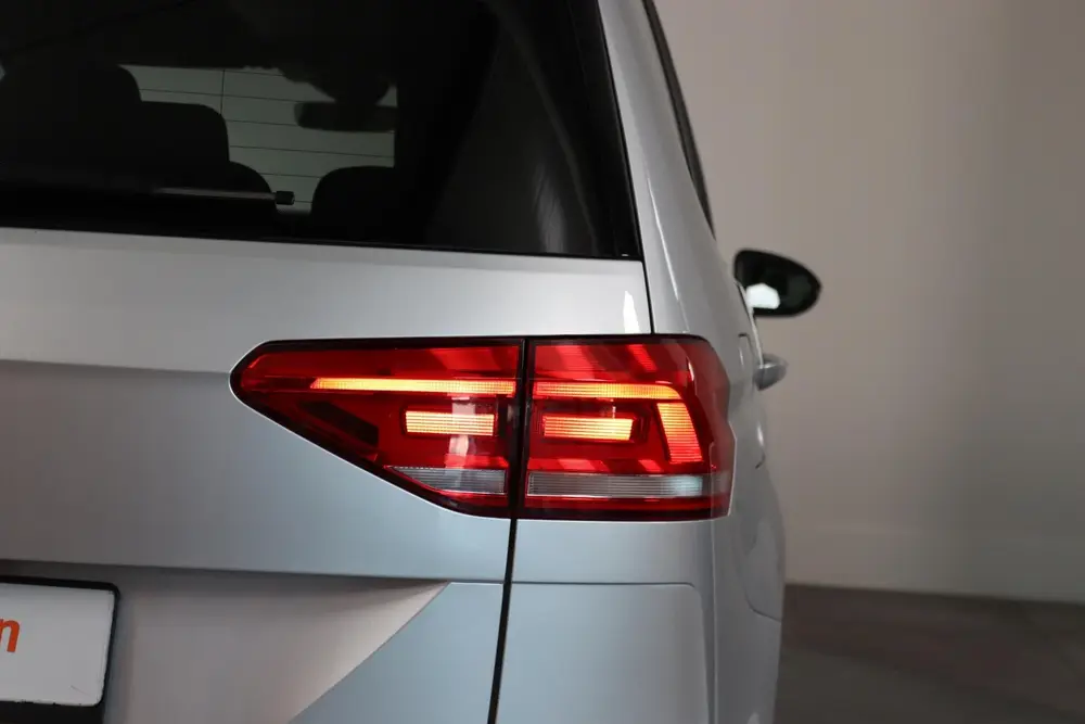 Volkswagen Touran 1.0 TSI Comfortline 7-Persoons Navigatie uit 2019, foto 20