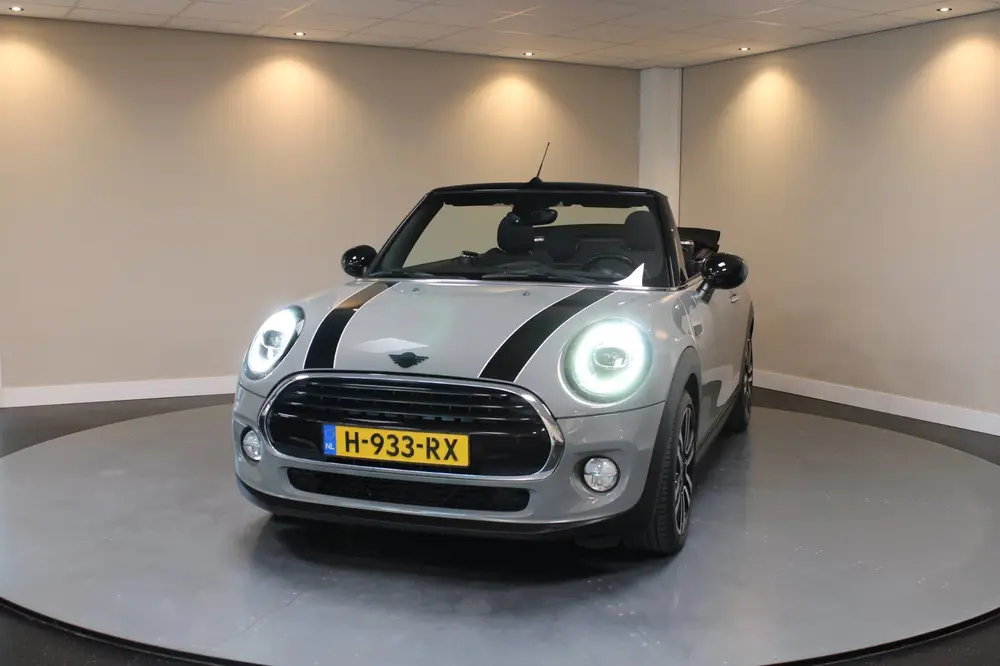 Mini Cabrio 1.5 Cooper Salt *Automaat* Carplay|Stoelver uit 2019, foto 10