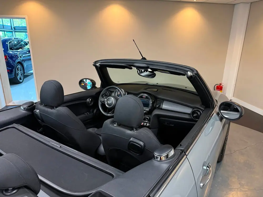Mini Cabrio 1.5 Cooper Salt *Automaat* Carplay|Stoelver uit 2019, foto 13