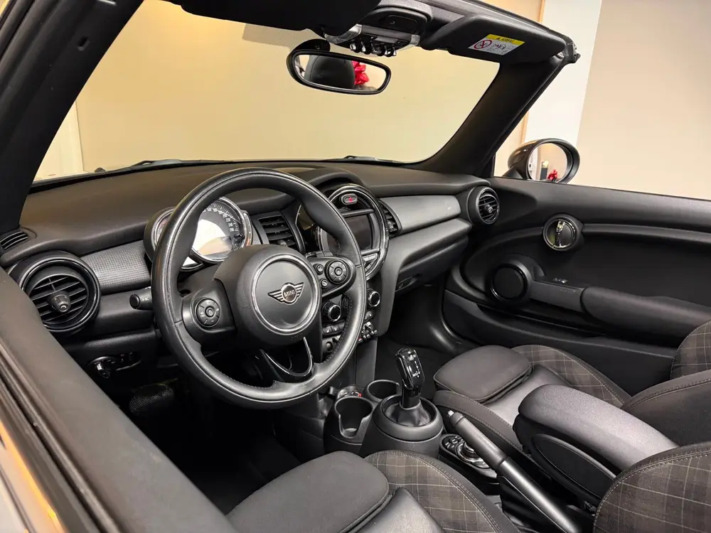 Mini Cabrio 1.5 Cooper Salt *Automaat* Carplay|Stoelver uit 2019, foto 14