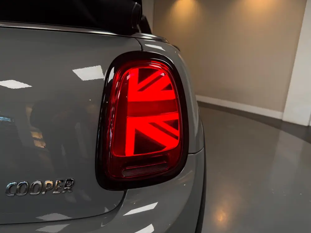 Mini Cabrio 1.5 Cooper Salt *Automaat* Carplay|Stoelver uit 2019, foto 3