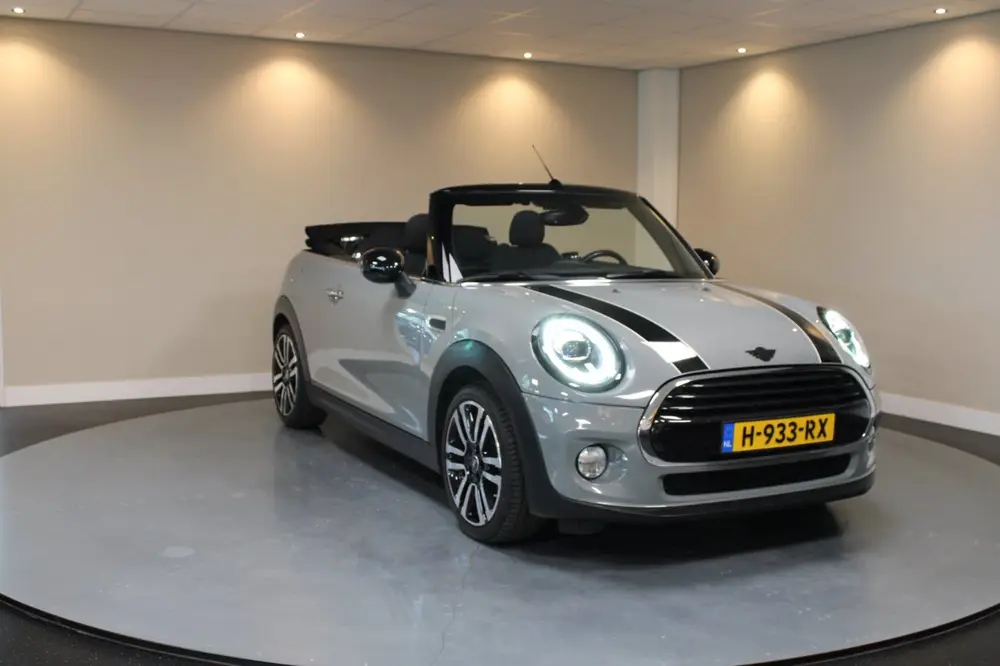 Mini Cabrio 1.5 Cooper Salt *Automaat* Carplay|Stoelver uit 2019, foto 9