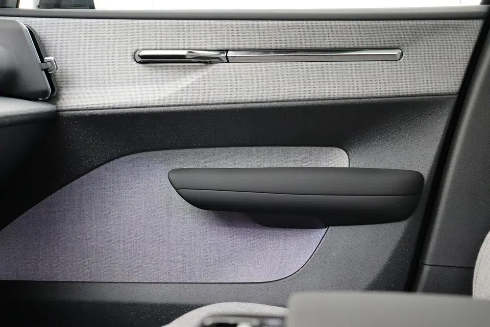 Volvo EX30 SINGLE MOTOR EXTENDED RANGE ULTRA 69 kWh uit 2025, foto 20