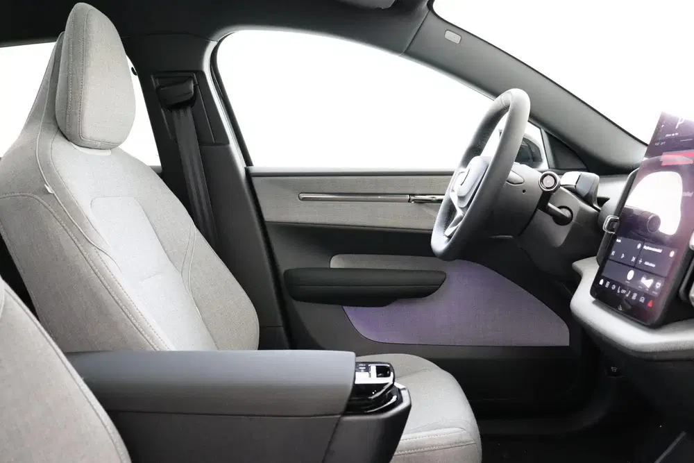 Volvo EX30 SINGLE MOTOR EXTENDED RANGE ULTRA 69 kWh uit 2025, foto 8