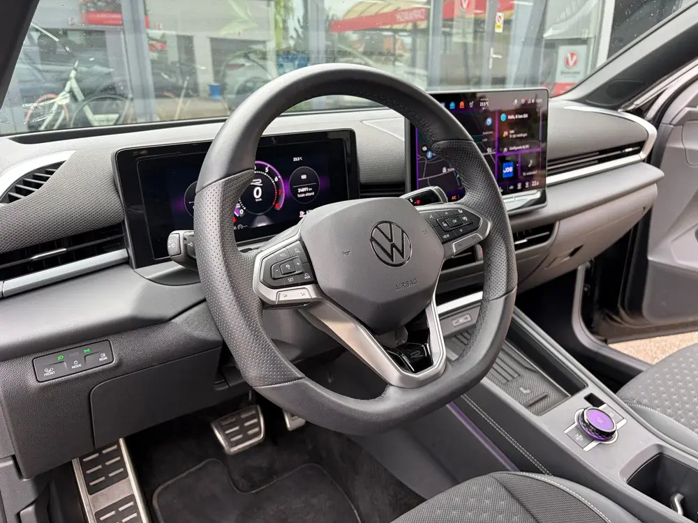 Volkswagen T-Roc 1.5 eTsi R-Line First Edition 150PK|Rijklaa uit 2026, foto 9