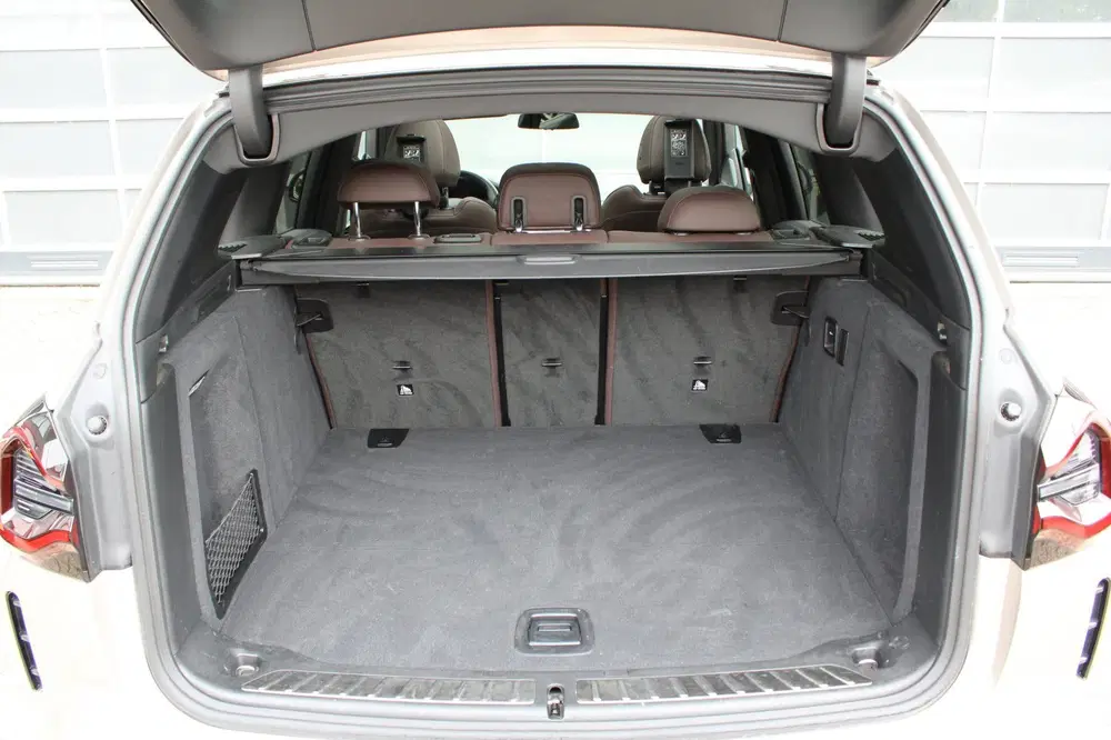 BMW iX3 High Executive 80 kWh uit 2022, foto 19