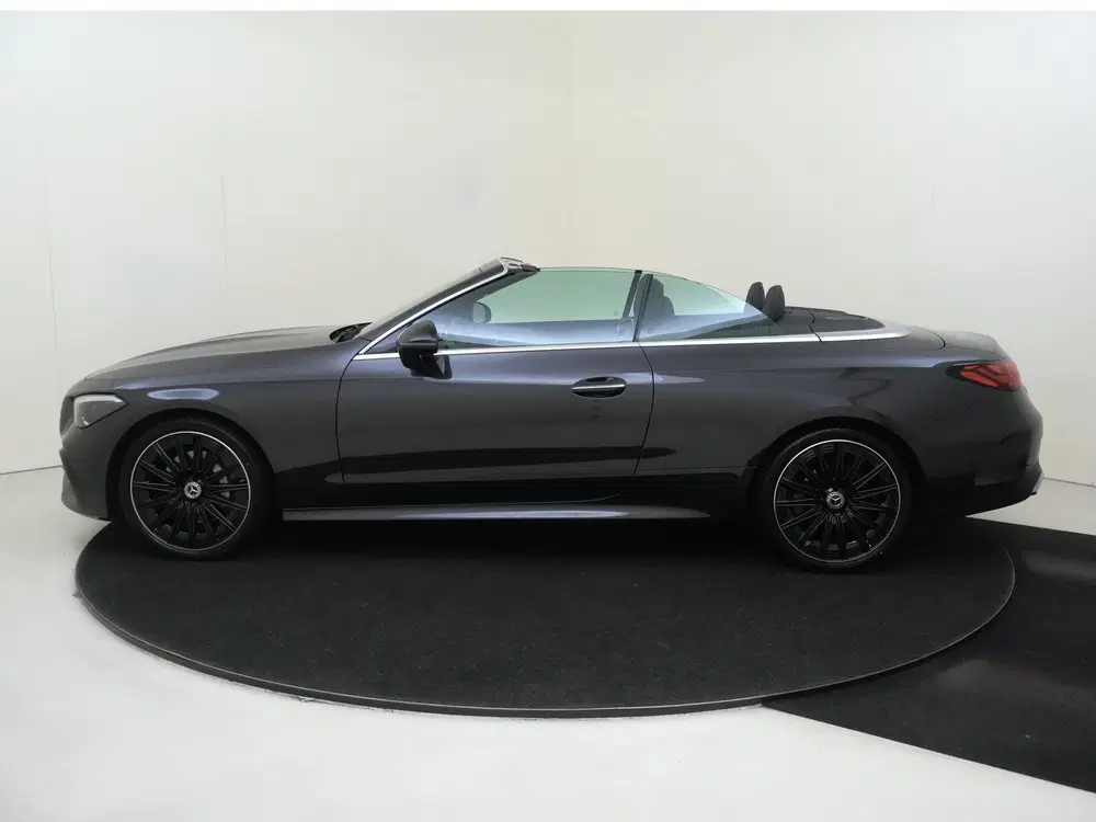 Mercedes-Benz CLE 180 AMG Line uit 2025, foto 8