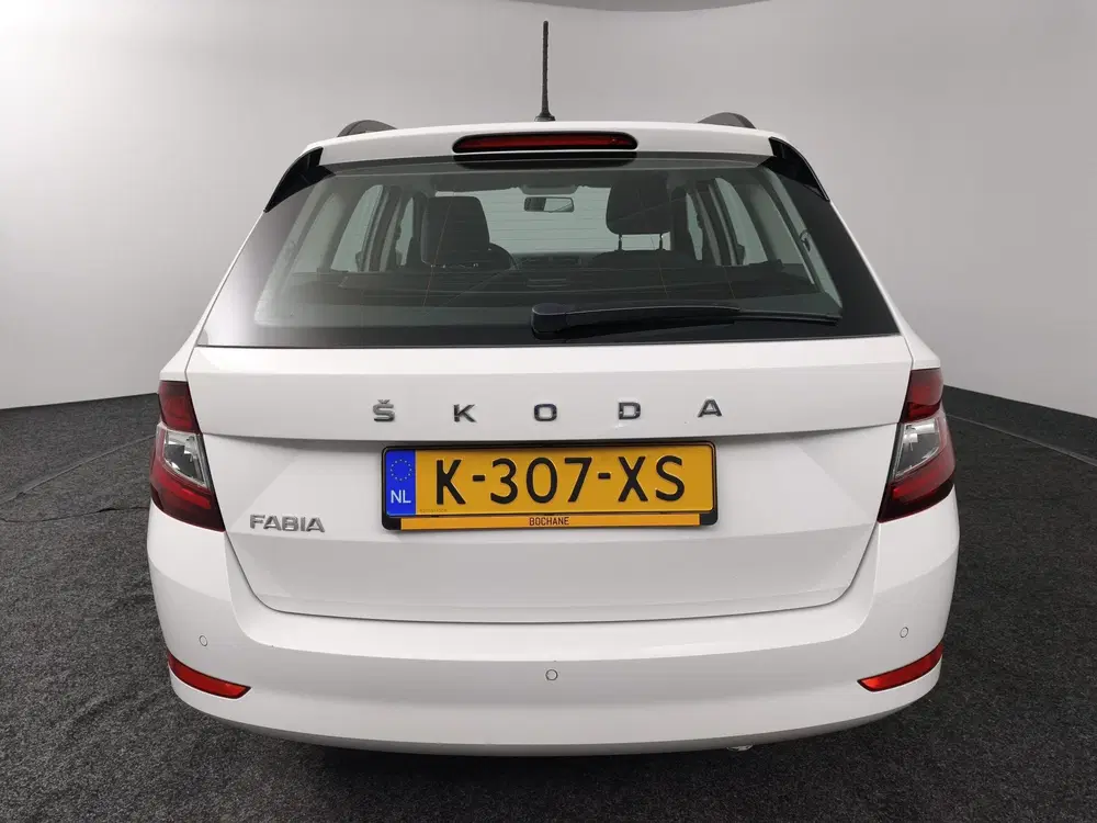 Skoda Fabia 1.0 TSI Ambition uit 2021, foto 18