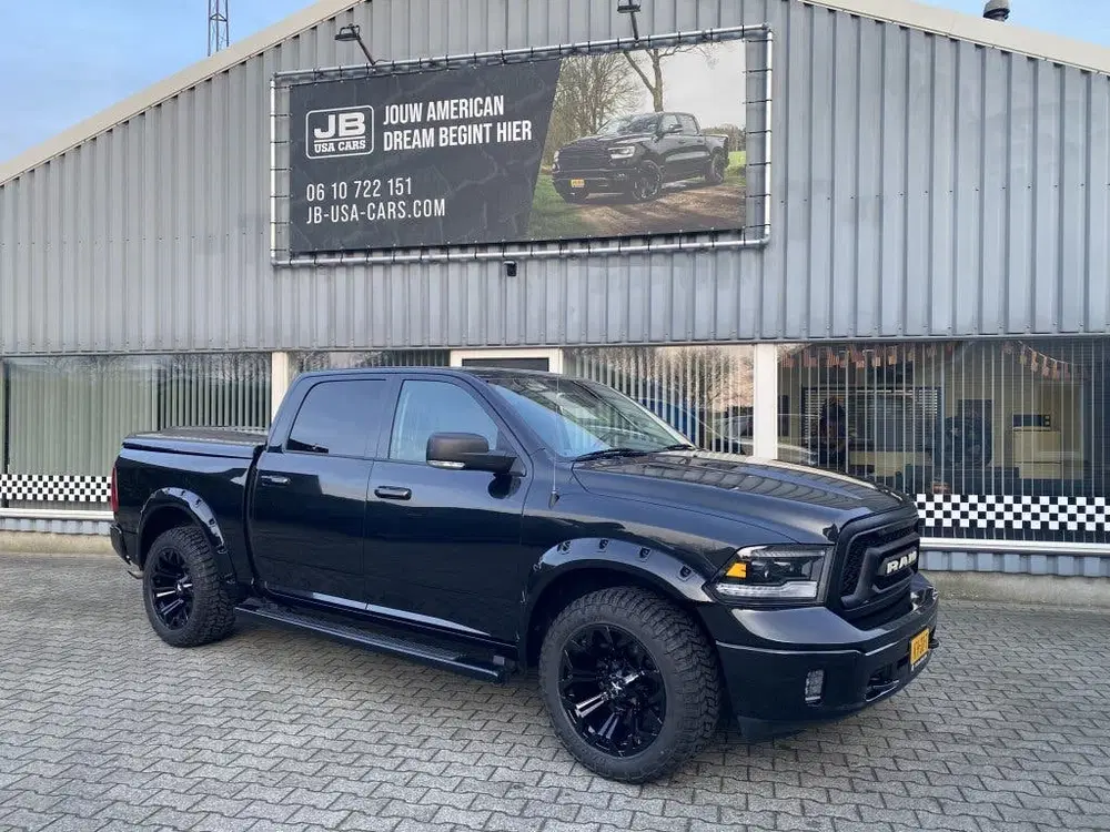 Dodge RAM 5.7 V8 4x4 Black Edition N.A.P. (bj 2020) uit 2020, foto 2