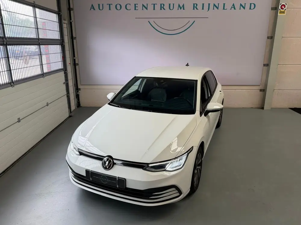 Volkswagen Golf 1.5 TSI Life Business, Camera, Stoel/stuurve uit 2020, foto 12