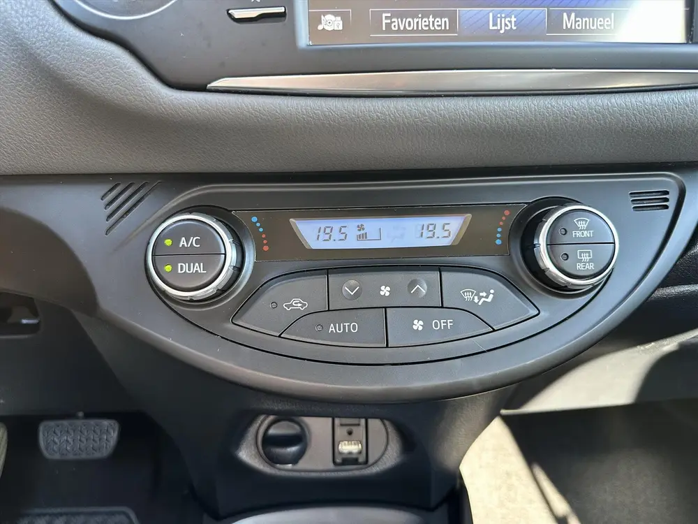 Toyota Yaris 1.5 Hybrid 100pk CVT Active | Cam. | Cruise C. uit 2019, foto 11