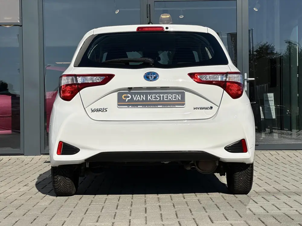 Toyota Yaris 1.5 Hybrid 100pk CVT Active | Cam. | Cruise C. uit 2019, foto 2