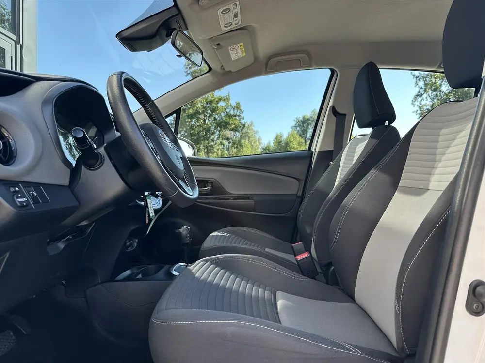 Toyota Yaris 1.5 Hybrid 100pk CVT Active | Cam. | Cruise C. uit 2019, foto 20
