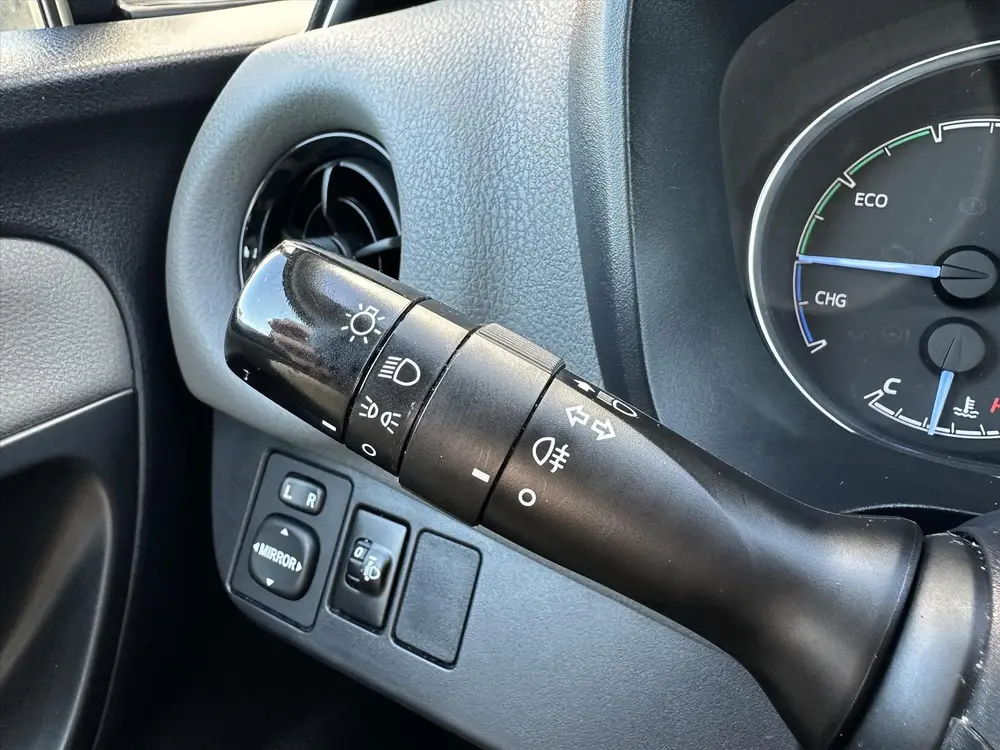 Toyota Yaris 1.5 Hybrid 100pk CVT Active | Cam. | Cruise C. uit 2019, foto 9