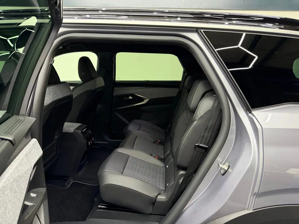 Peugeot 5008 1.2 Hybrid 145PK GT 7P. uit 2026, foto 14