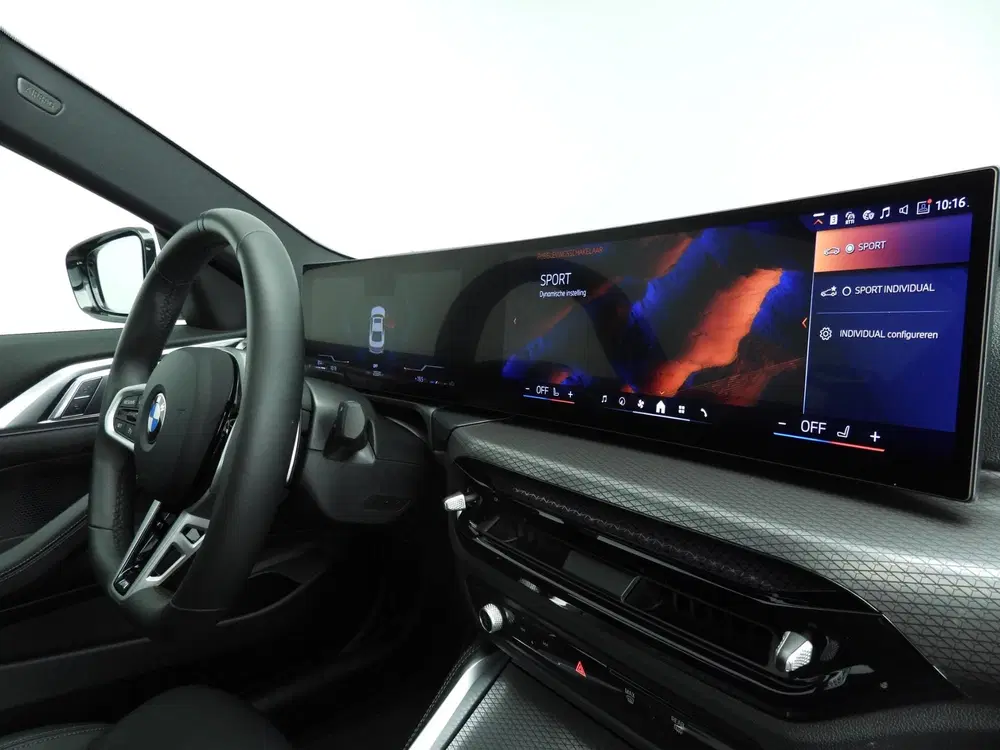 BMW 4-serie Coupé 420i uit 2025, foto 16