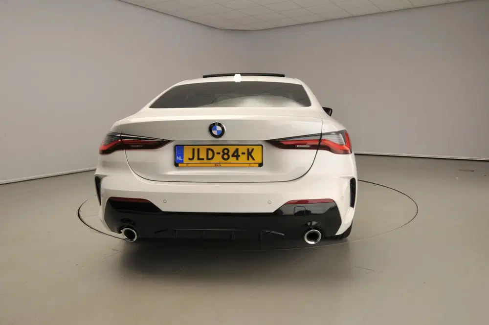 BMW 4-serie Coupé 420i uit 2025, foto 3