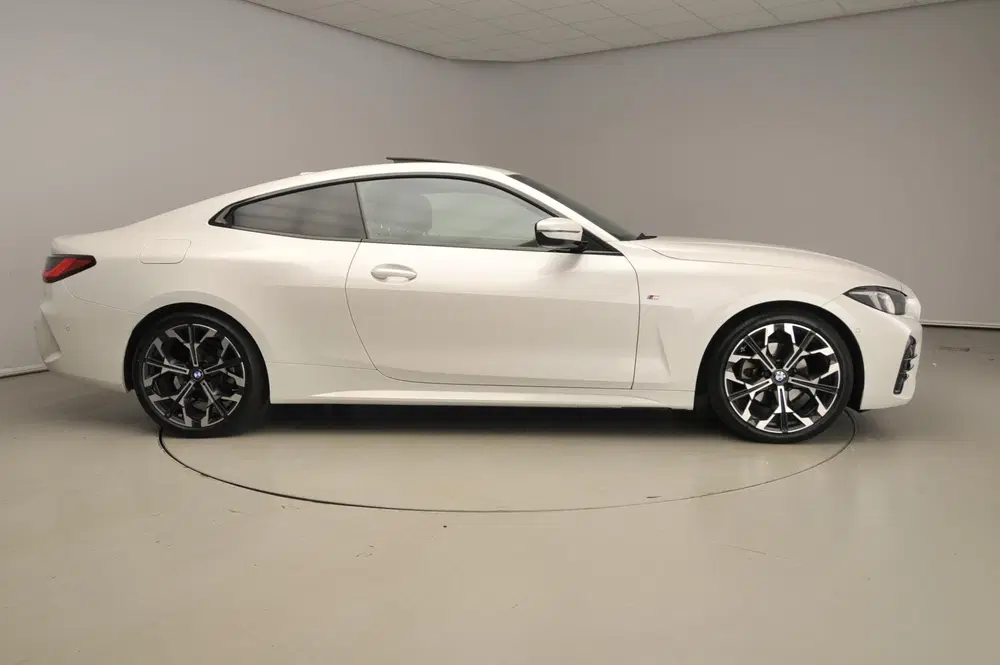 BMW 4-serie Coupé 420i uit 2025, foto 4