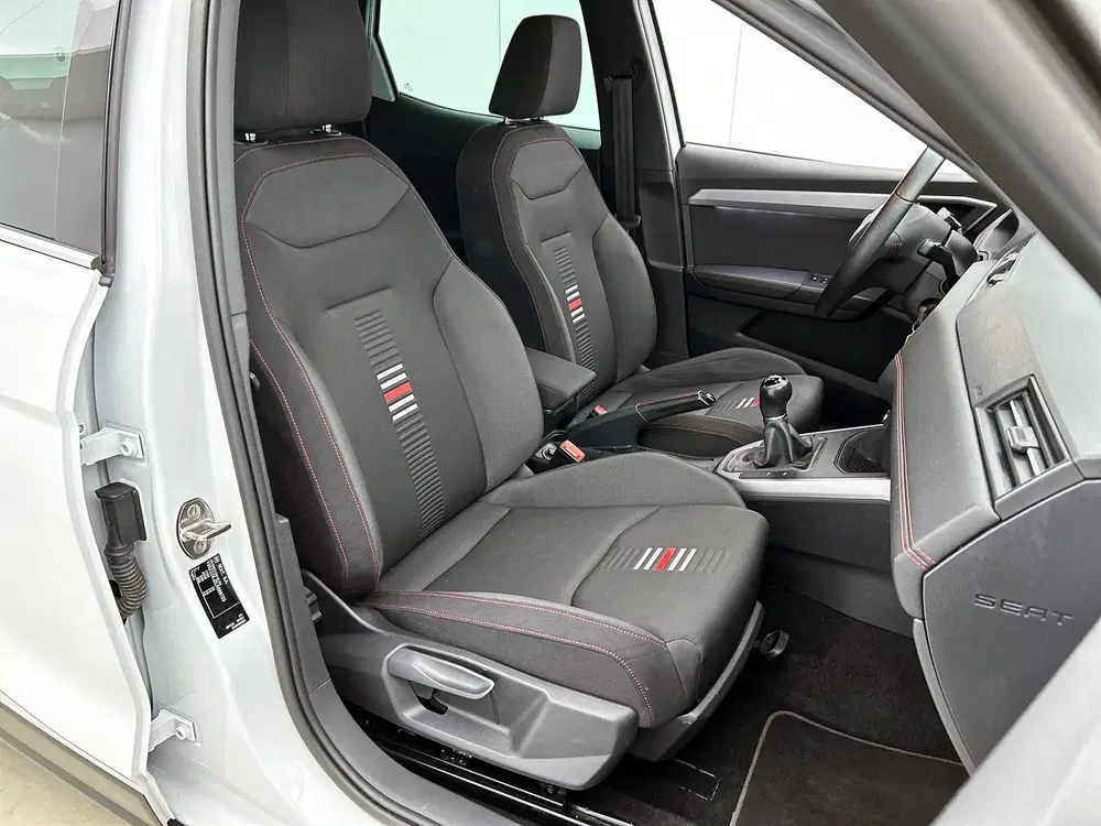 SEAT Arona 1.5 TSI EVO FR Business Intense uit 2019, foto 14