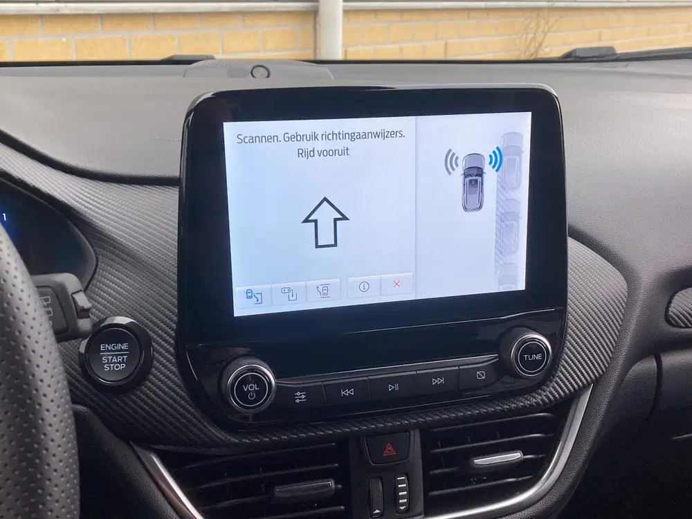 Ford Puma 1.0 EcoBoost Hybrid ST-Line X Navigatie uit 2023, foto 16