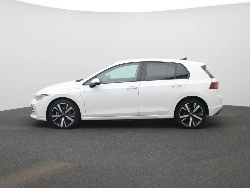 Volkswagen Golf 1.5 eHybrid Life Edition uit 2025, foto 4