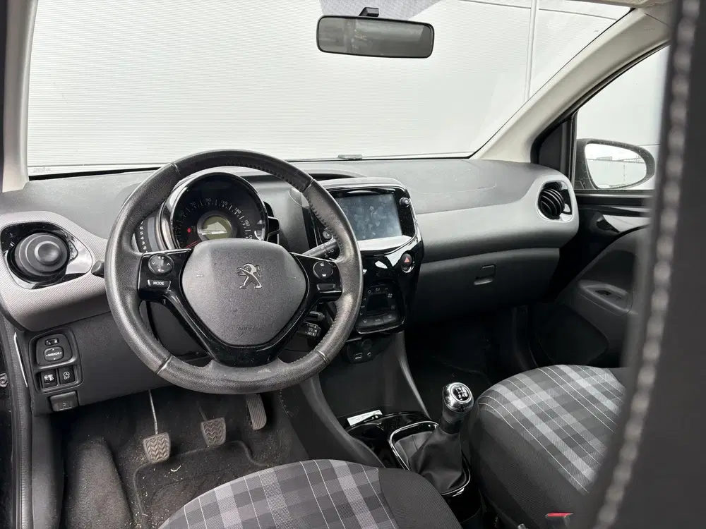 Peugeot 108 1.0 e-VTi Blue Lease Executive uit 2019, foto 10