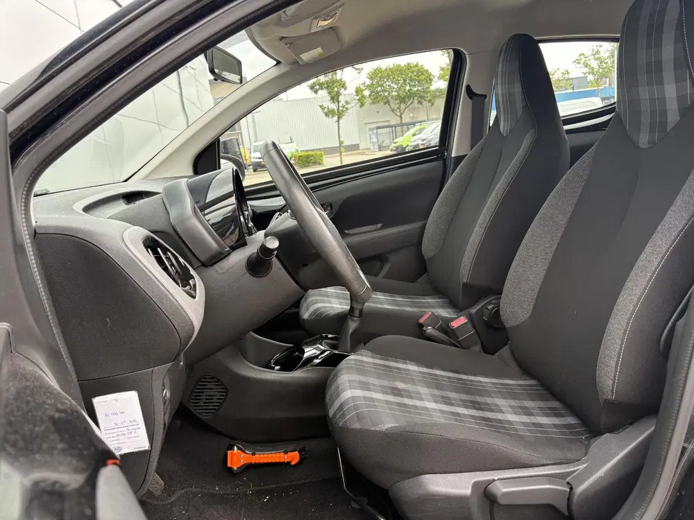 Peugeot 108 1.0 e-VTi Blue Lease Executive uit 2019, foto 11