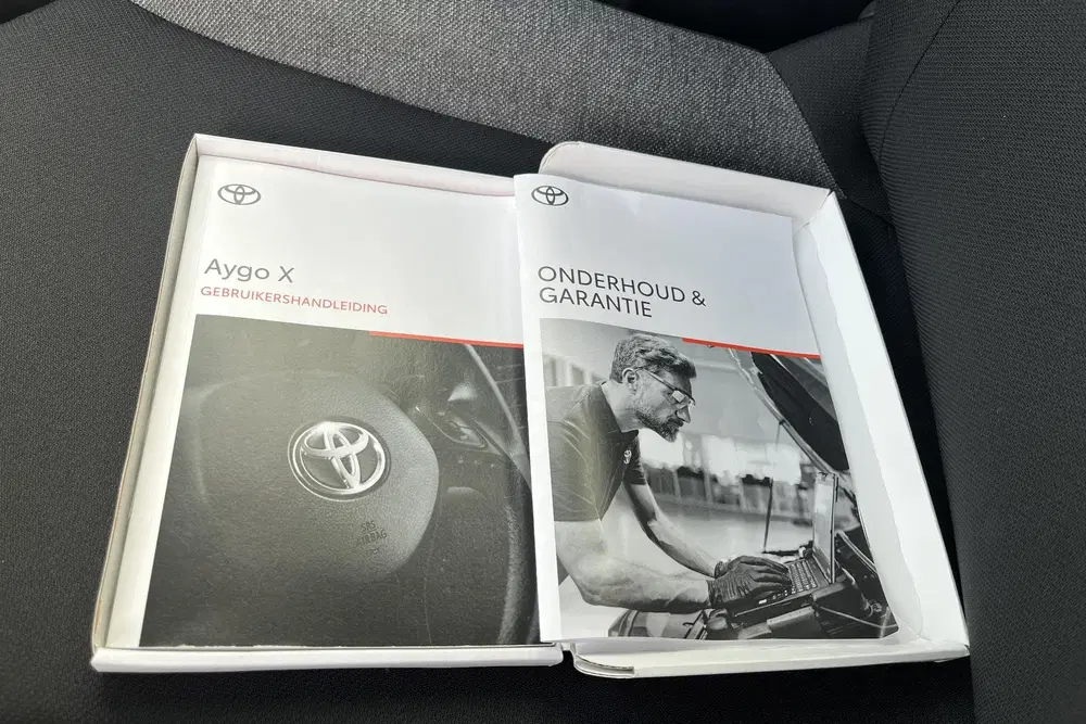 Toyota Aygo X 1.0 VVT-i MT Play uit 2024, foto 19