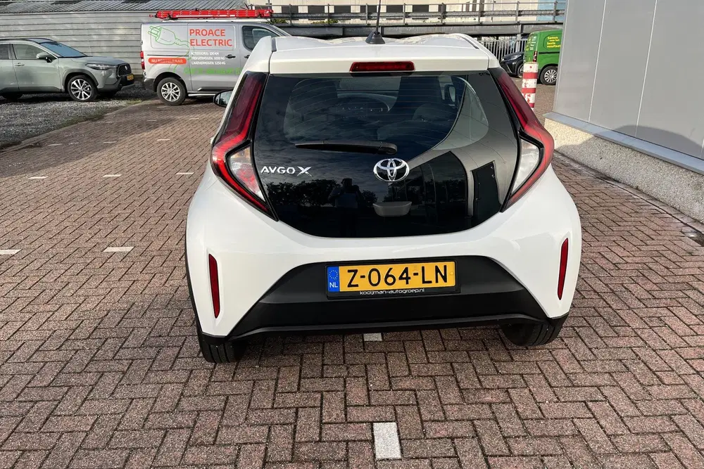 Toyota Aygo X 1.0 VVT-i MT Play uit 2024, foto 5
