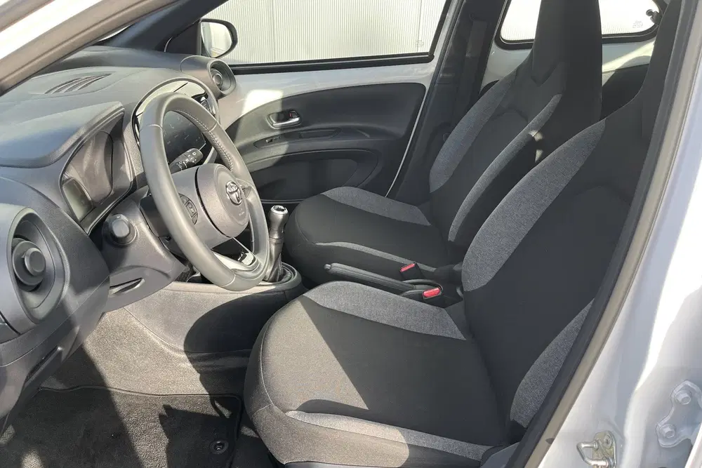 Toyota Aygo X 1.0 VVT-i MT Play uit 2024, foto 6