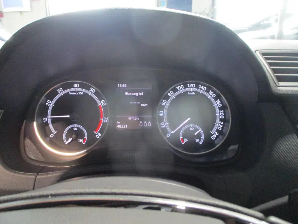 Skoda Fabia NFM5FM5CF0074BIN1C7A uit 2021, foto 3