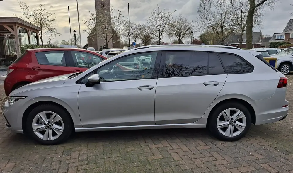 Volkswagen Golf Variant 1.0 TSI Life. Zeer netjes en luxe o. uit 2022, foto 6