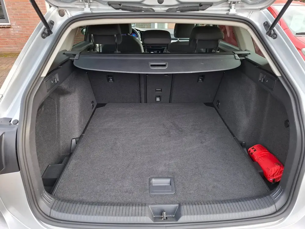 Volkswagen Golf Variant 1.0 TSI Life. Zeer netjes en luxe o. uit 2022, foto 7