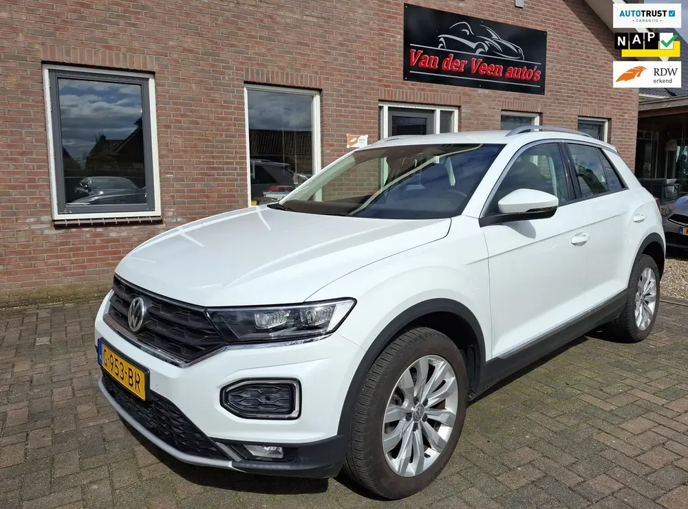 Volkswagen T-Roc 1.5 TSI Sport. volledig leder dealer onderh uit 2019
