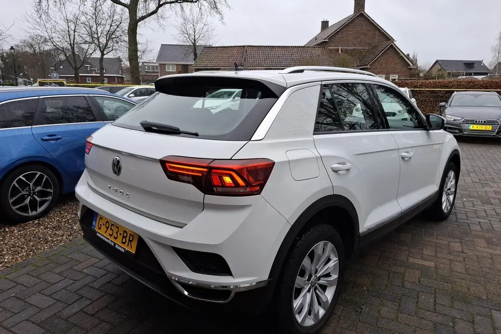 Volkswagen T-Roc 1.5 TSI Sport. volledig leder dealer onderh uit 2019, foto 10