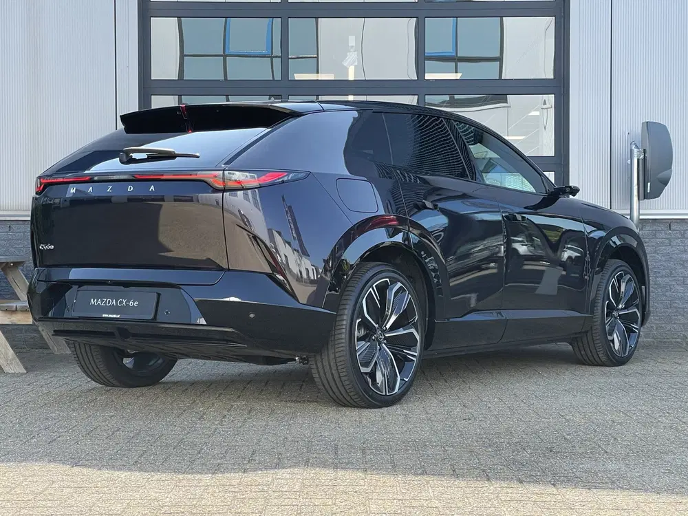 Mazda CX-6e Takumi Plus 78 kWh uit 2026, foto 7
