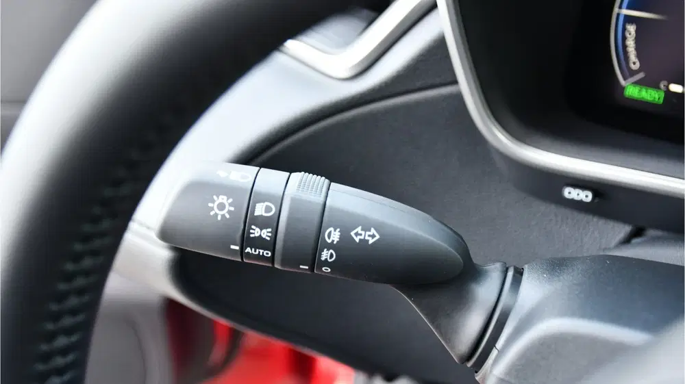 Toyota Corolla Cross Hybrid 140 Dynamic Automaat 140pk uit 2026, foto 12