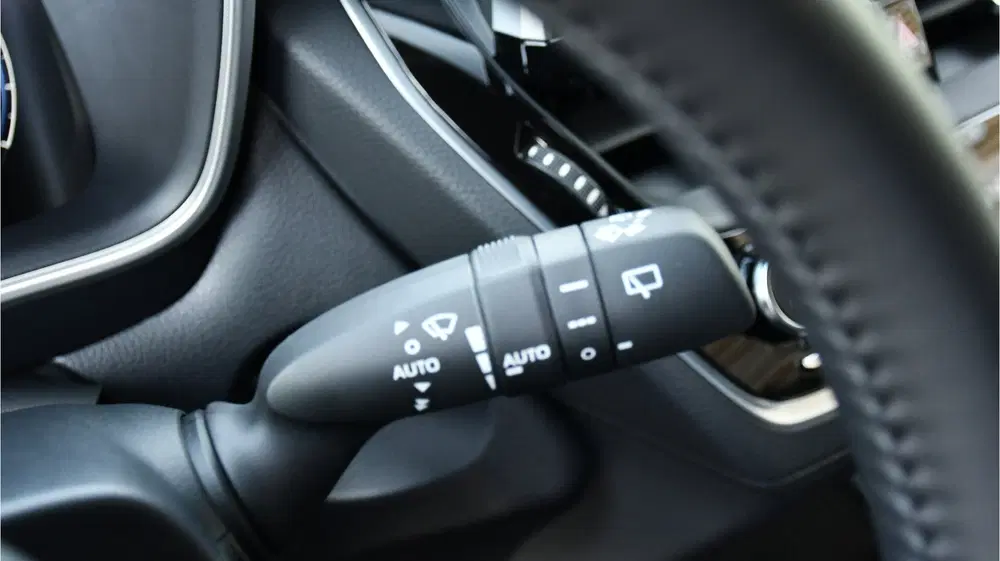 Toyota Corolla Cross Hybrid 140 Dynamic Automaat 140pk uit 2026, foto 14