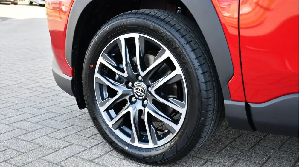 Toyota Corolla Cross Hybrid 140 Dynamic Automaat 140pk uit 2026, foto 17