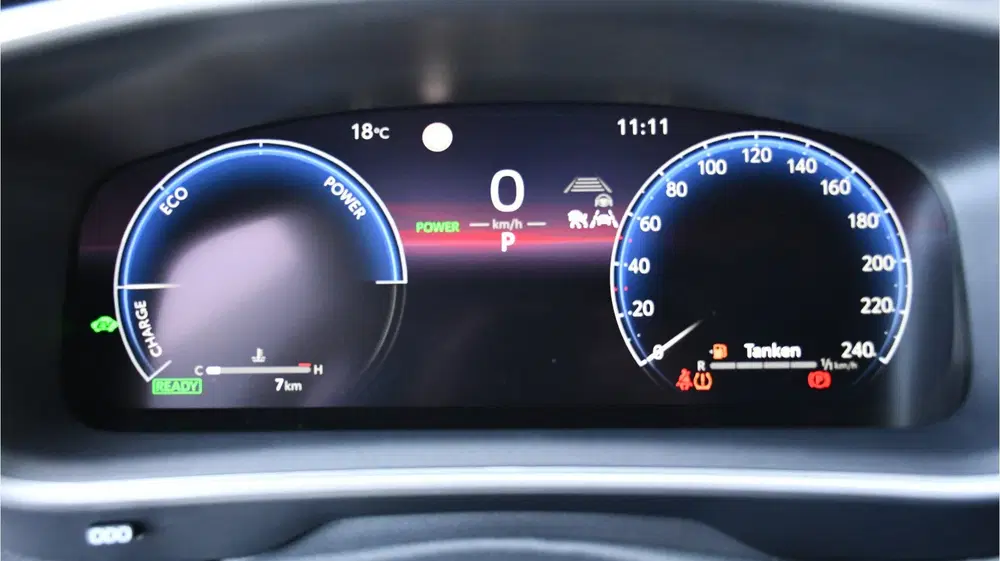 Toyota Corolla Cross Hybrid 140 Dynamic Automaat 140pk uit 2026, foto 2