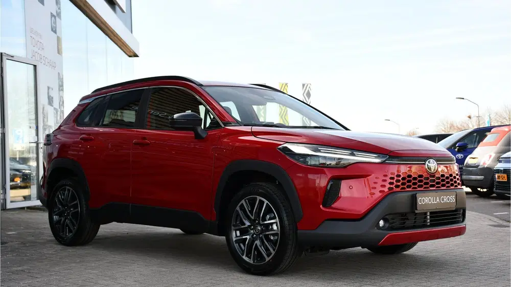 Toyota Corolla Cross Hybrid 140 Dynamic Automaat 140pk uit 2026, foto 3