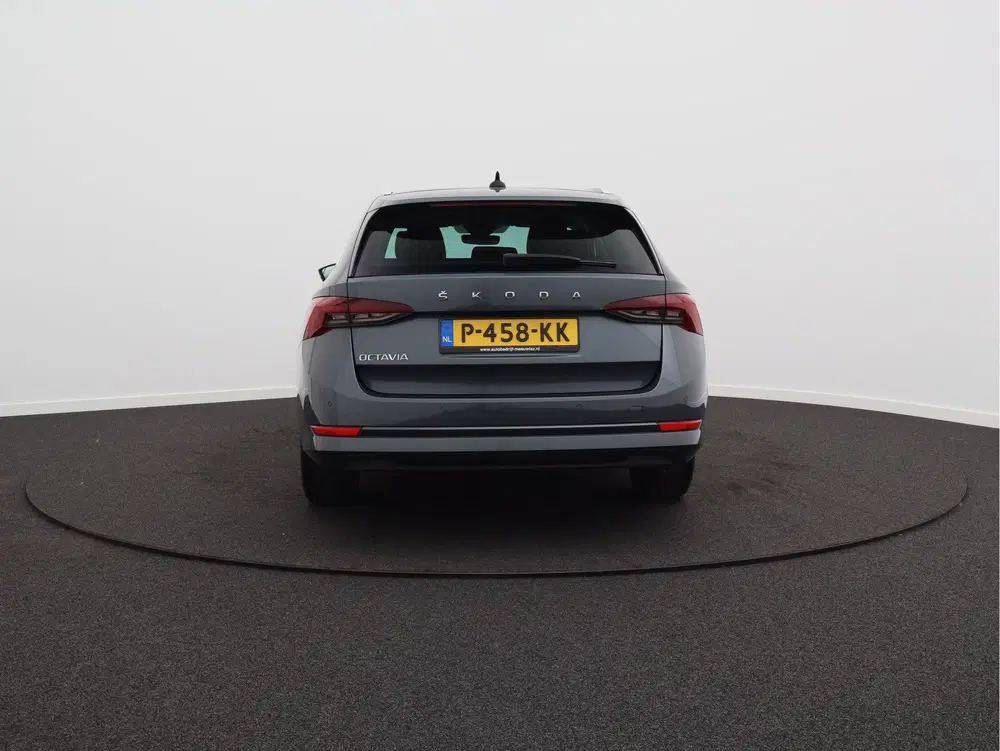 Skoda Octavia 1.0 e-TSI Business Edition Plus uit 2021, foto 18