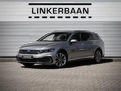 Volkswagen Passat Variant GTE | Panorama | Trekhaak | Leder uit 2022