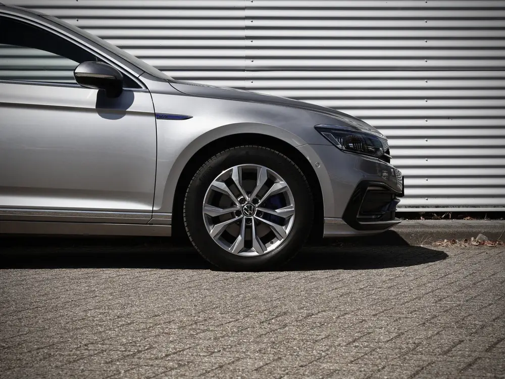 Volkswagen Passat Variant GTE | Panorama | Trekhaak | Leder uit 2022, foto 16
