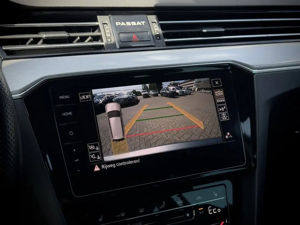 Volkswagen Passat Variant GTE | Panorama | Trekhaak | Leder uit 2022, foto 20
